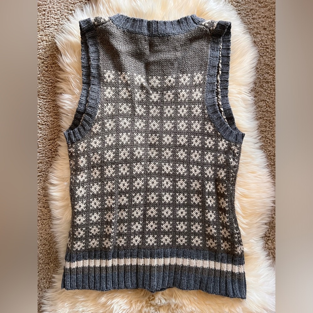 Banana Republic button up sweater vest - Picture 3 of 4